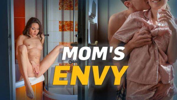 Hot MILF Kristina Grace Gets Wet and Horny with BF - Cheating Mom Fuck in HD - veryfreeporn.com on systemporn.com