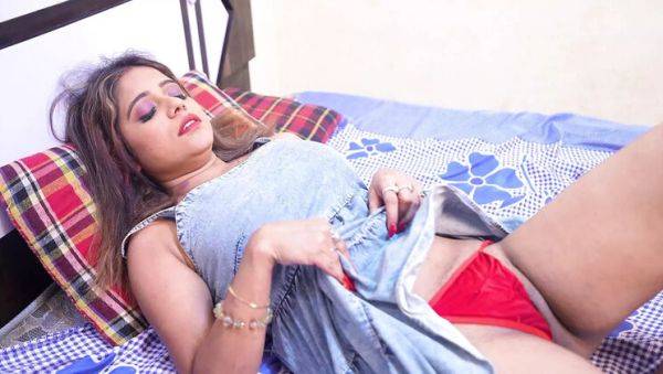 Hot Indian Teacher Gives Kamasutra Lesson - Big Tits & Doggy Style - veryfreeporn.com - India on systemporn.com