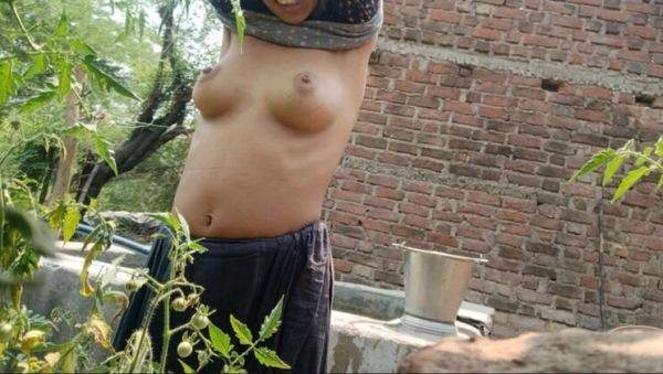 Desi Bhabhi Seema Hot Bath Sex - Devar Caught Her Naked & Fucked Hard - veryfreeporn.com - India on systemporn.com