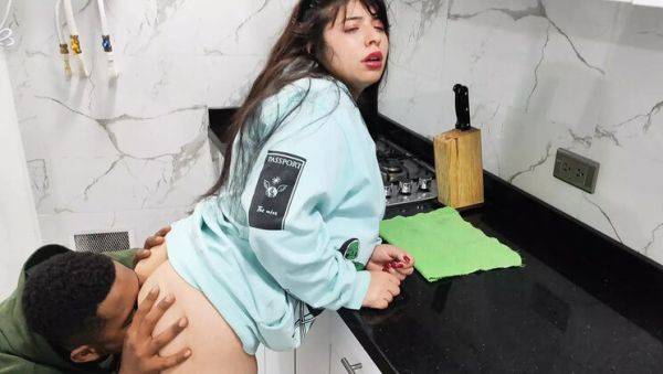 Jennie Sweet Gets Fucked Hard in the Kitchen by Rioc69 - Big Tits & Big Cock Action! - veryfreeporn.com - Colombia on systemporn.com