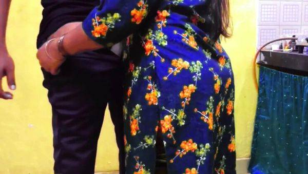 Step Sister Saith Fucks in Kitchen - Homemade Desi Sex - veryfreeporn.com - Pakistan on systemporn.com