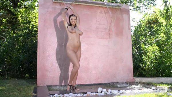 Knockout Heaven - veryfreeporn.com - Poland on systemporn.com