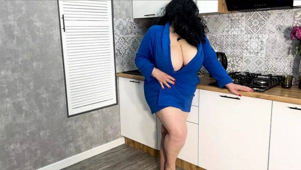 Hot MILF with huge natural tits flashes before deepthroat and rough anal sex - Vakosass - porntry.com on systemporn.com