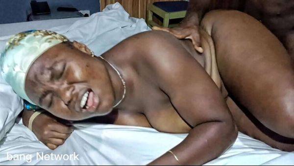 Curvy Amateur Mary Yakeeporn Gets Creamed By Flashlord 9ja - veryfreeporn.com on systemporn.com