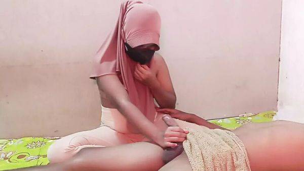 Hijab Indonesian Girl Rania Gets Massage Sex & Cheating Blowjob - porntry.com - Indonesia on systemporn.com
