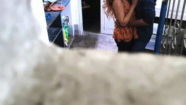 Desi Office Boss Fucks Young Indian Girl in Viral Doggy Style Sex Video - Fantacycutting - veryfreeporn.com - India on systemporn.com