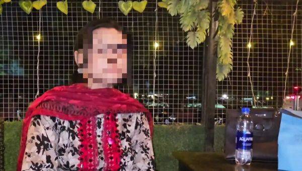 Hot Desi Bhabhi Fucked Hard in Public - Urdu Audio - Sairaxsaim - porntry.com - India - Pakistan on systemporn.com