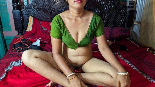 Hot Desi Bhabhi Fucks Neighbor in Village - Big Cock Action - veryfreeporn.com on systemporn.com