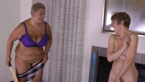 Hot Lesbian Striptease Game with Dee Williams and Chels - Big Tits, Grinding & Dirty Fun - porntry.com on systemporn.com