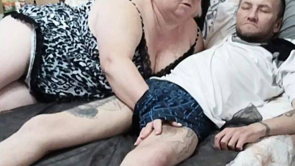 MILF Mother-in-Law Gives Deep Throat Blowjob & Makes Him Cum Hard - xxxfiles.com on systemporn.com