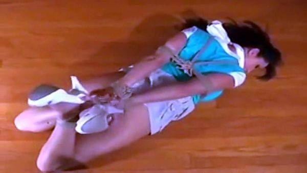 Green shirt woman - drtuber.com on systemporn.com