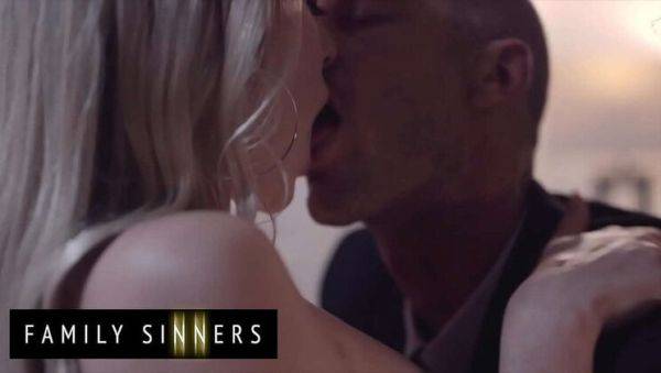 Stepdad Ryan Mclane Shocked When Petite Blonde Stepdaughter Lily Larimar Shows Up For Hardcore Hotel Fuck - Family Sinners - veryfreeporn.com on systemporn.com