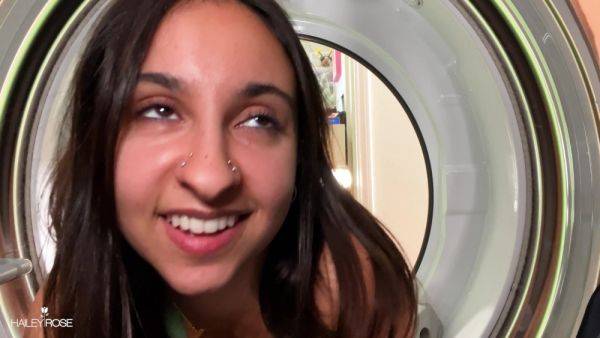 Hailey Rose In Stepsister Stuck In Laundry Facecam Stuck In Laundry - upornia.com - Usa on systemporn.com