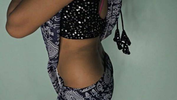 Desi Aunty Gets Hot Massage From Nephew - Panty Fun & Steamy Action! - porntry.com - India on systemporn.com