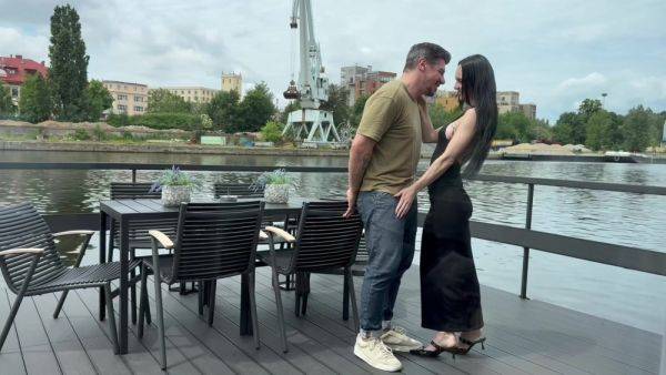 Denis Marti In Riley Foxx Is An Anal Queen - videohdzog.com on systemporn.com