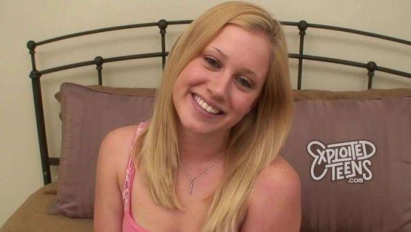 Hot Blonde Teen Chloe X Sucks Big Cock - Amateur POV Blowjob - xxxfiles.com on systemporn.com