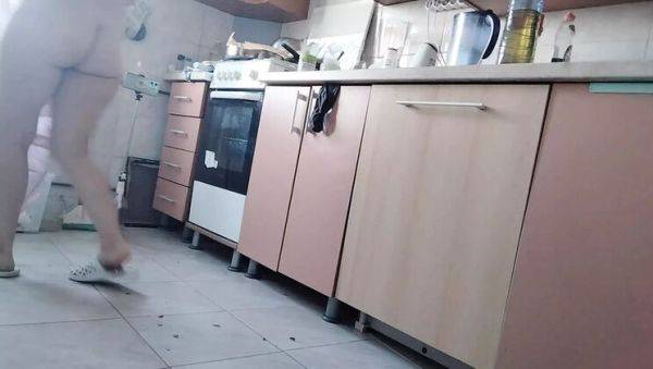 Hairy Brunette MILF Mirsur Cooking Naked - Big Ass & Tits in Kitchen Fingering - veryfreeporn.com on systemporn.com