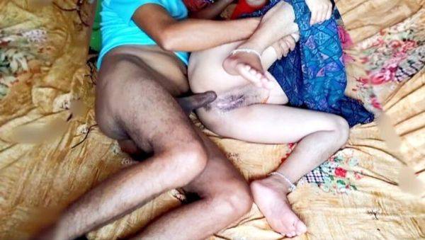 Desi Indian Bhabhi Hardcore Sex - Tight Pussy Fucked by Big Cock in Missionary - xxxfiles.com - India on systemporn.com