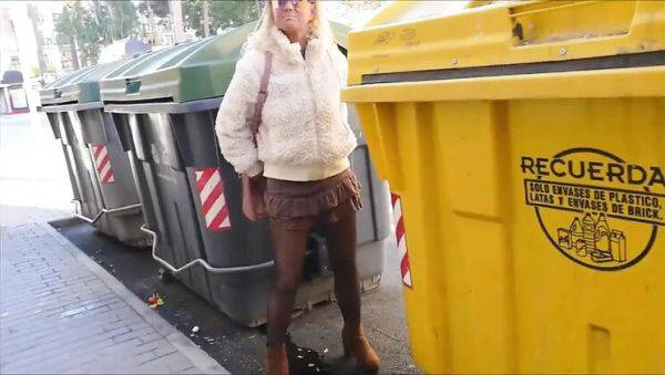 Natalie K Gets Creampied by Stranger After Public Pissing in Park Toilet - porntry.com on systemporn.com