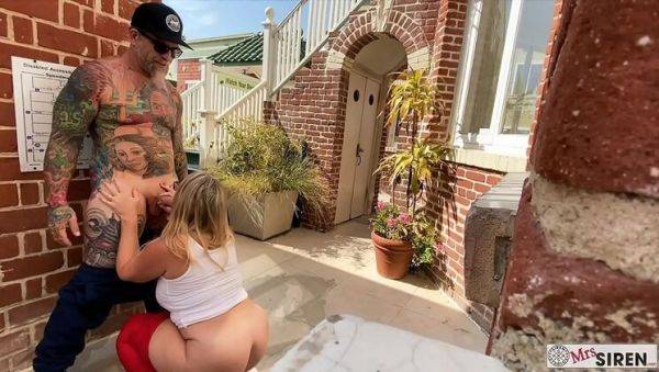 Blonde PAWG Dee Siren Fucks Hubby on Venice Beach - Outdoor Public Sex & Squirting - xxxfiles.com on systemporn.com
