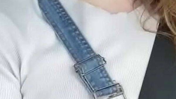 Busty Nerdy Girl Fingering Her Wet Pussy in Car - Thesluttybraniac - xxxfiles.com on systemporn.com