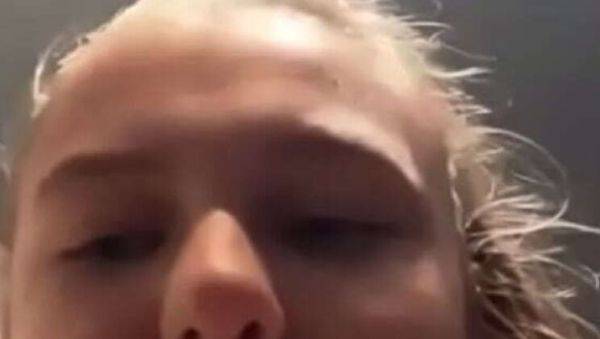 Juicy BBW Public Masturbation & Gym Fuck - Shaved Teen Pussy Closeup - porntry.com on systemporn.com