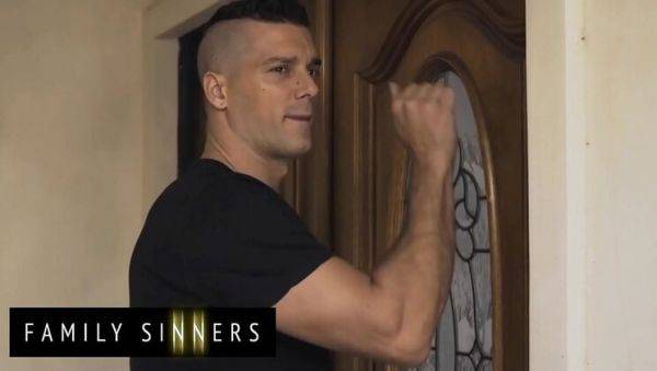 Ramon Nomar Pounds Step Niece Kenzie Reeves' Tight Pussy - Blonde Teen Fucked Hard - porntry.com on systemporn.com