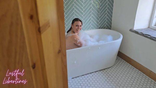 Stepmom Catches Me Spying and Shows Pity with a Blowjob - British MILF Swallows - veryfreeporn.com - Britain on systemporn.com