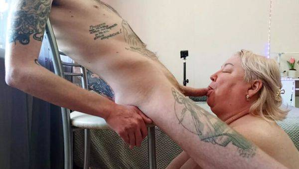 Zona901 Russian MILF Friend Takes Cum in Mouth and Face Blowjob - porntry.com - Russia on systemporn.com