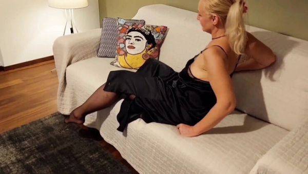 Sexy German MILF Selena701 in Pantyhose Gets Creampie - Amateur Homemade Blowjob - veryfreeporn.com - Germany on systemporn.com