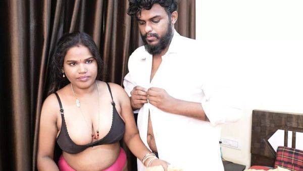 Indian Bhabhi Hardcore Squirting Sex - Desi Aunty Doggy Style Fucking and Cumshot - porntry.com - India on systemporn.com