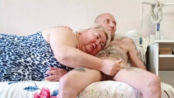 Hot MILF Zona901 Deep Throats Cock and Swallows Cum - veryfreeporn.com on systemporn.com