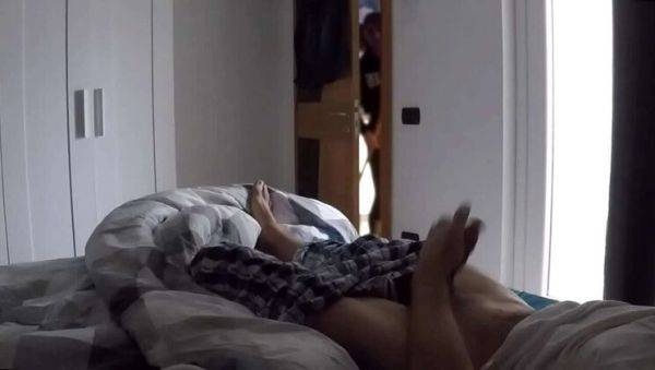 Teen Stepdaughter Catches Stepdad Jerking Off in Bed - Angellove - porntry.com on systemporn.com