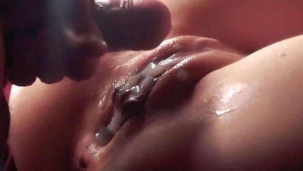 Amateur Close-Up Pussy Fucking: Shaking Dick Like a Vibrator for Wet Orgasm - porntry.com on systemporn.com