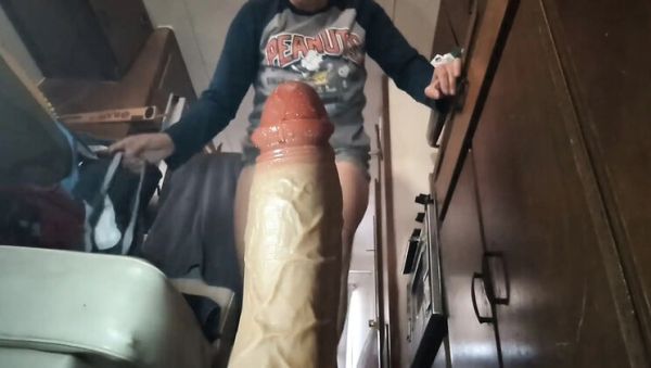 Hot Milf Jamponie Takes Huge Dildo in Her Pussy - Solo Mature Masturbation - xxxfiles.com - Britain on systemporn.com