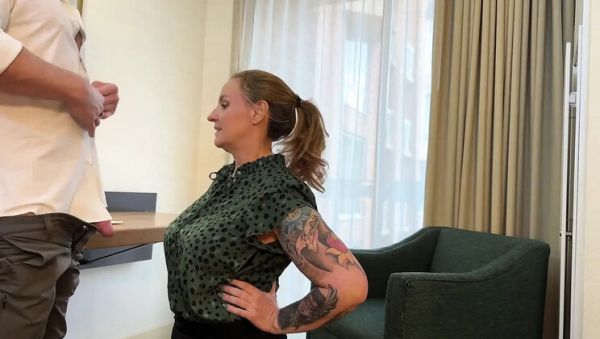 MILF Molly McSquirts Forced to Suck and Fuck by Stepdaughter - Big Natural Tits, Squirting, Office Role Play - veryfreeporn.com - Britain on systemporn.com