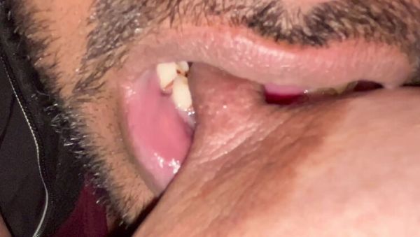 Desi Aunty Gives Shivering Handjob Massage in Bedroom - Catchybusty Big Natural Tits - veryfreeporn.com - India on systemporn.com