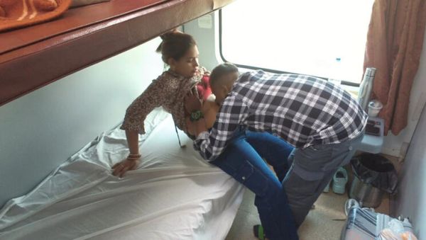 Sona Bhabhi Full Nude Train Sex - Desi Couple Hardcore Fucking Journey - veryfreeporn.com - India on systemporn.com