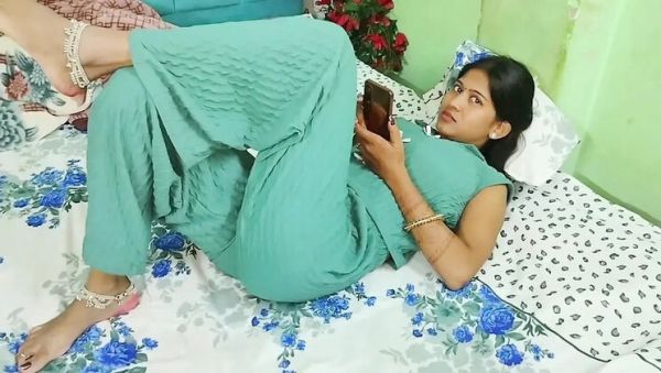 Hot Indian Bhabhi Makes Step Brother Hard - Desi Homemade Anal Sex - xxxfiles.com - India on systemporn.com