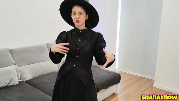 Witch Cosplay Girl Eats Your Ass and Devours Food – Amateur Fetish Video - veryfreeporn.com - Britain - Spain on systemporn.com