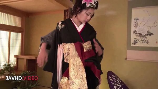 Yuna Shiratori Amazing Asian Doll Gives Mind-Blowing Blowjob - xxxfiles.com on systemporn.com
