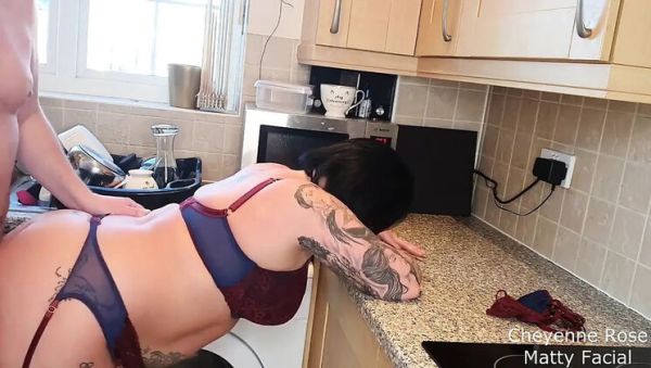 Washing Up Gets Dirty: Cheyenne Rose Blowjob and Fingering in Kitchen - veryfreeporn.com - Britain on systemporn.com