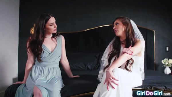 Gal Ritchie And Maddie Wren - I Am Not Married Yet So You Can Lick Me - videohdzog.com on systemporn.com