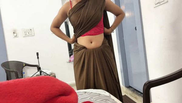 Gao's Hot Sister-in-Law Gets Fat Cock in OYO Room – Hindi Audio Sex Video - xxxfiles.com - India on systemporn.com