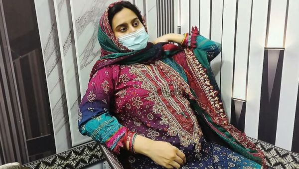 Desi Doctor Fucks Pregnant Bhabi Hard in Indian Sex Video - porntry.com - India - Pakistan on systemporn.com