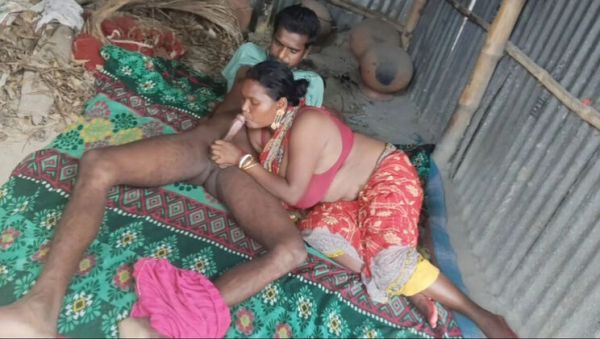 Desi Housewife Hardcore Fucking Sex in Desi Style - xxxfiles.com - India on systemporn.com