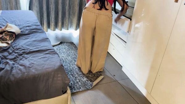 Desi Girl Roommate Ko Sex Ke Liye Force Kiya - WildDesiPair Blowjob Cumshot - xxxfiles.com - India on systemporn.com