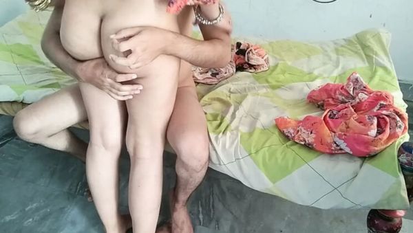 Indian Couple Breaks Daily Routine for Rough Homemade Sex and New Memories (18+) - veryfreeporn.com - Britain - India - Pakistan on systemporn.com