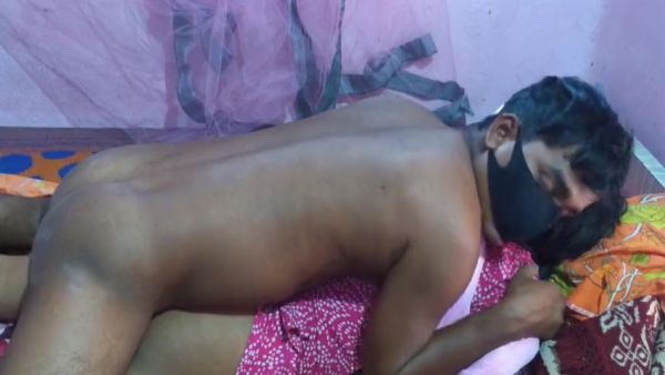 Village Outdoor In Hindi Village Girl Ki Outdoor Sex Hard To All Friend - desi-porntube.com - India on systemporn.com