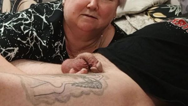 StepMom Zona901 Gives Blowjob and Swallows Cum - Russian MILF Deep Throat - veryfreeporn.com - Russia on systemporn.com